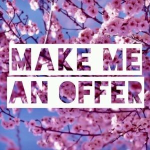 🌸💕Offers welcome!💕🌸